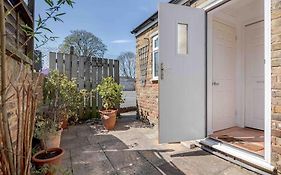 Stunning Victorian 3 Bed House Central Windsor